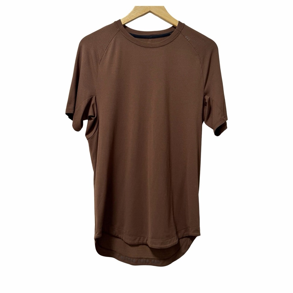 Lululemon Mens License to Train Athletic Short Sleeve Shirt Size S Brown Workout